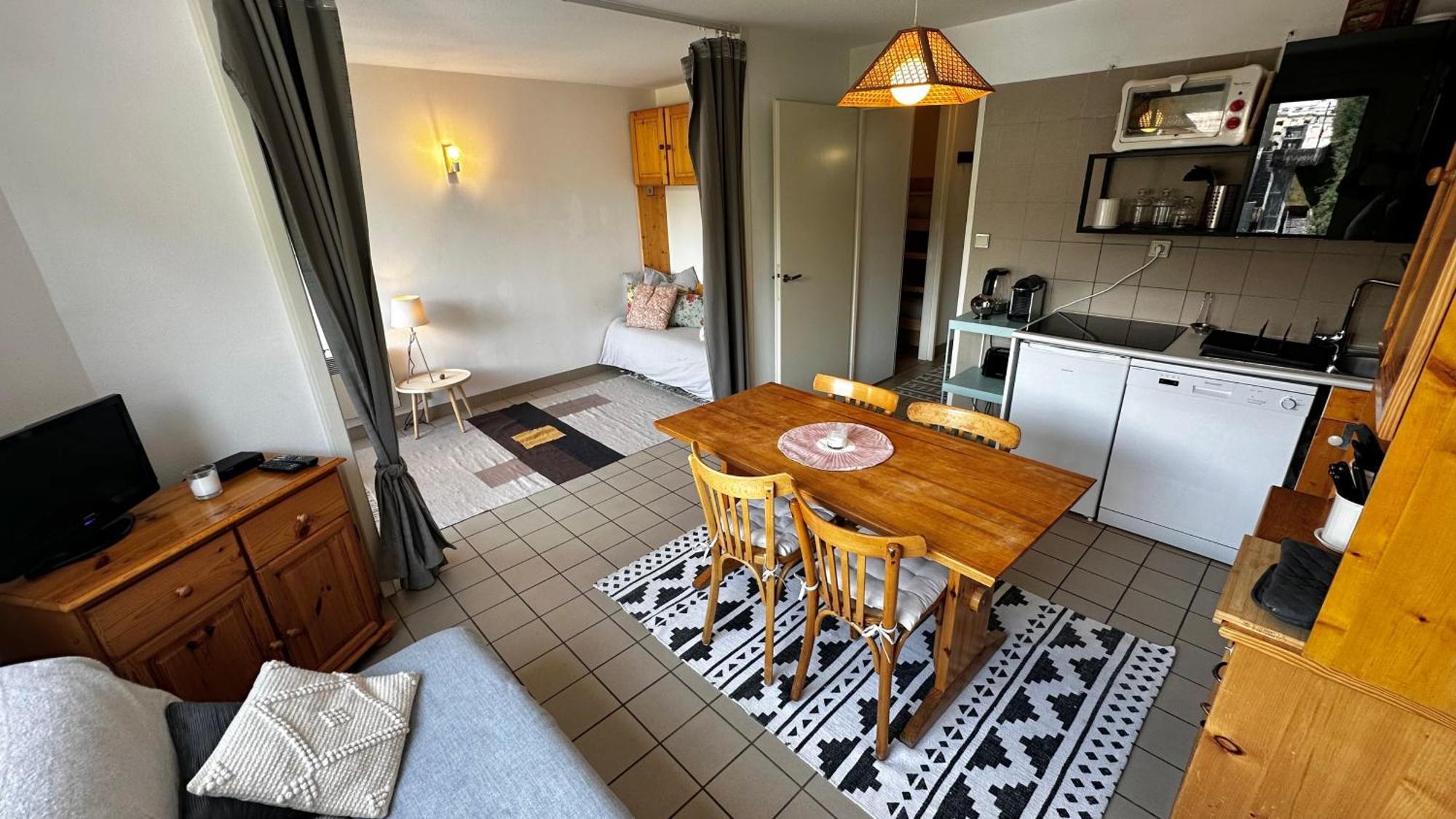 Appartement Centre Ville Pied De Piste Briancon Buitenkant foto